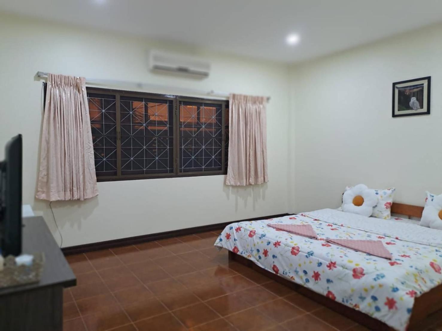 Guest house Pailin Hill House