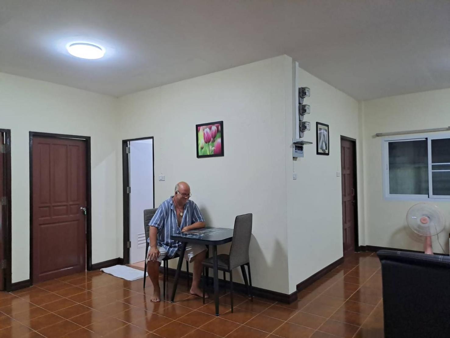 Guest house Pailin Hill House
