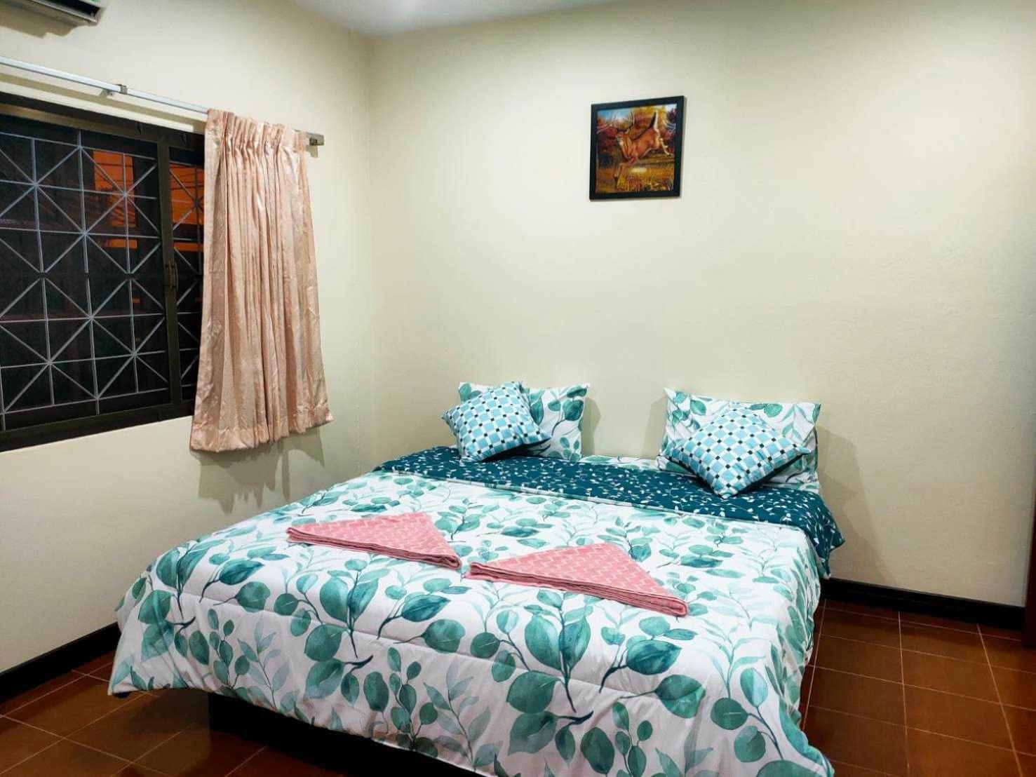 Guest house Pailin Hill House *